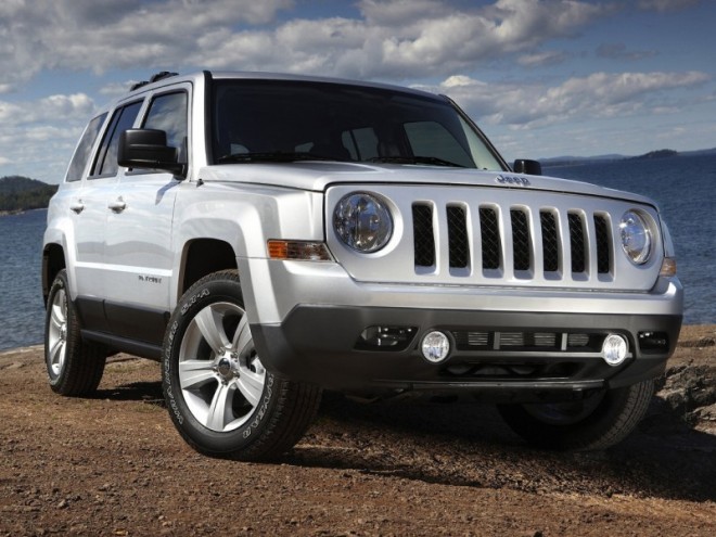 2011-Jeep-Patriot-Front-Angle-View-660x495